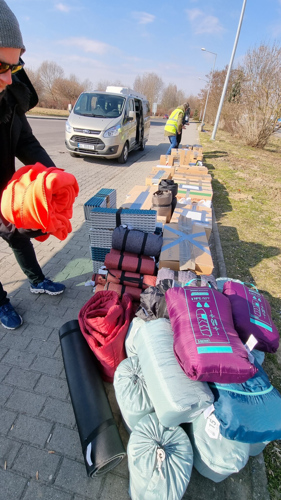 hilfstransport-ukraine-hilfsgueter-serioes-hamburg HilfsgΓΌter-Transport in die Ukraine β seriΓΆse Hilfsorganisation liefert Spenden direkt in Krisenregionen